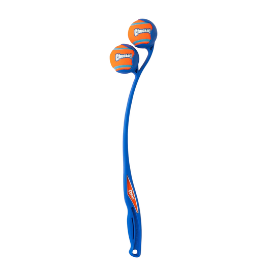Chuckit! Duo double ball launcher, medium 22 inch, with two tennis balls